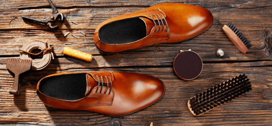 Restoring Old Leather Shoes image